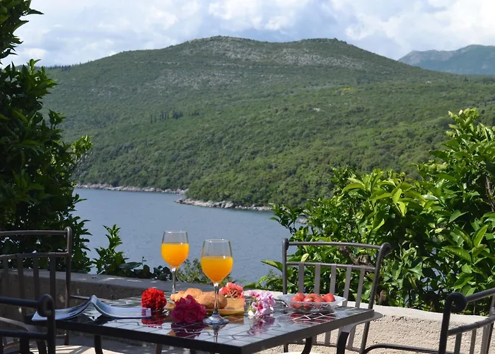 Apartment Mistral - Cosy Apartment With Sea View
